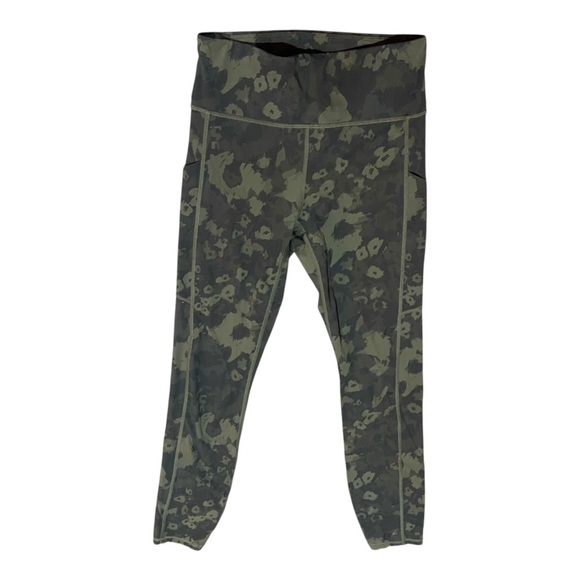 Vuori Women's Stride Performance Camo Legging Pockets Moisture Wicking Sz SVW429 - Picture 2 of 3